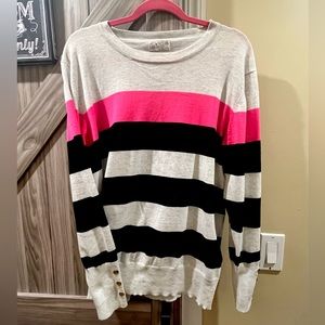 Lightweight button detail sweater